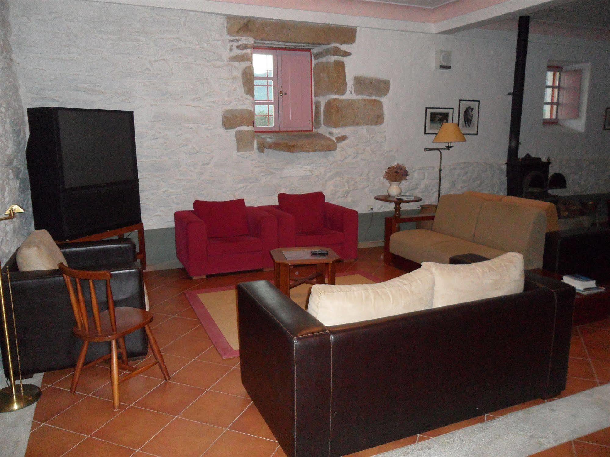 Quinta Do Barracao Da Vilarica Lodoes ภายนอก รูปภาพ