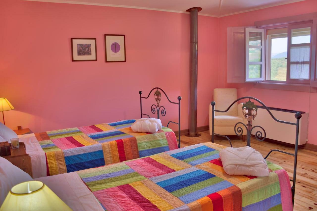 Quinta Do Barracao Da Vilarica Lodoes ภายนอก รูปภาพ